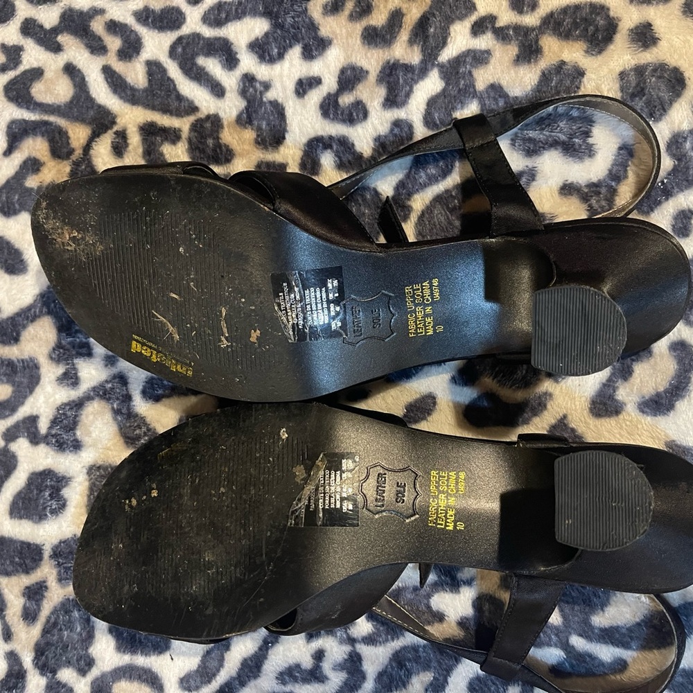Kenneth Cole Unlisted black heels. Size 10.